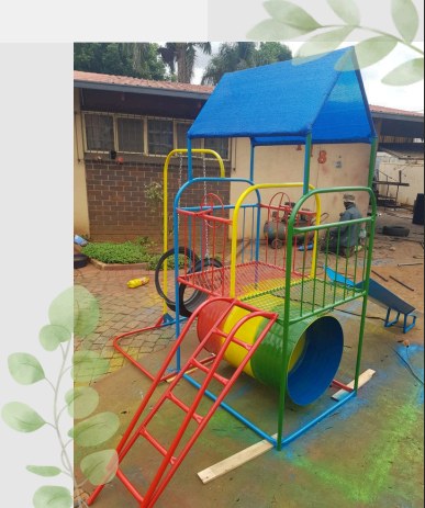 Jungle Gym Creations build code 049 — 2.0m H × 1.8m L × 0.8m W